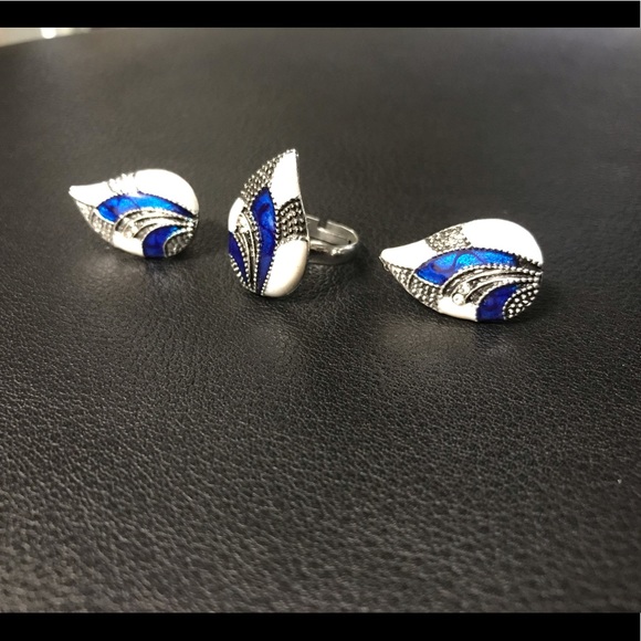 Pendant earring with ring - Picture 5 of 8